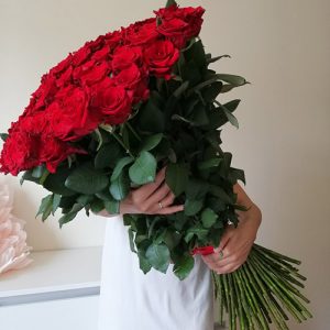 101 высокая роза