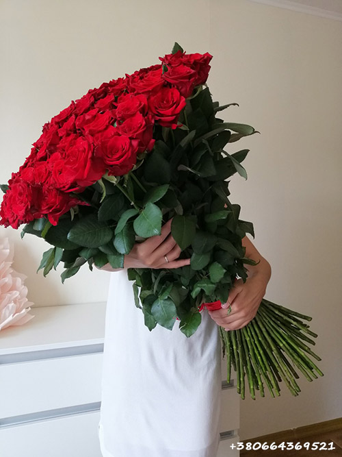 фото букета 101 метровая роза
