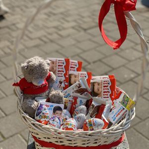 Кошик кіндери, м'яка іграшка фото товару