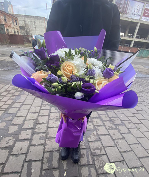 Букет "Красота" Букет из роз, эустом и хризантем фото