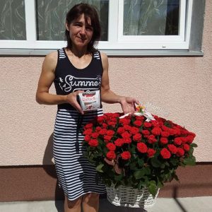 101 красная роза в корзине фото