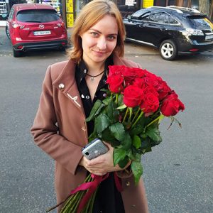 Красные розы с доставкой