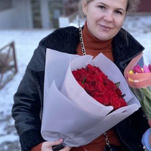 15 красных роз