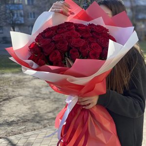 огромный букет роз на день рождения