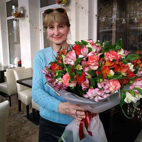 Розкішний букет альстромерій до дня народження фотозвіт