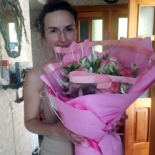 розы и альстромерии фото букета