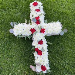 Фото товару Ікебана-хрест "Священна данина" у Ікебана-хрест "Священна данина"