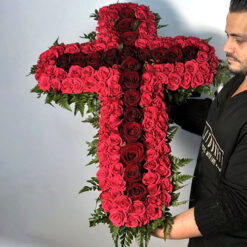 Фото товару Икебана «Алый крест» у Ікебана «Багряний хрест»