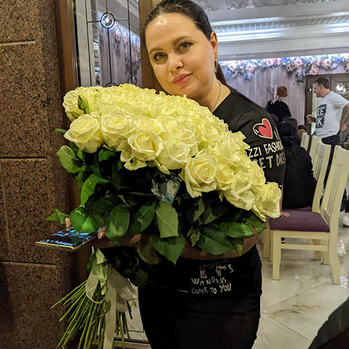 фото товара 101 белая роза