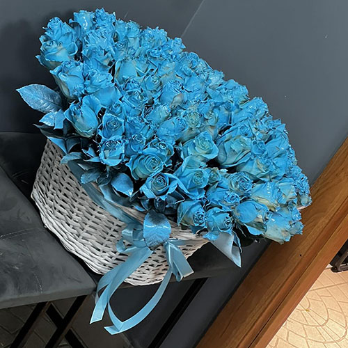 фото товару - 101 синя троянда в кошику